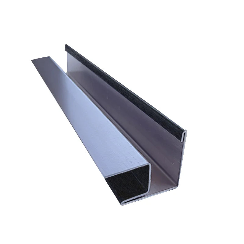 Profilé d'angle pour bardage bardage faux claire voie - 3M - NG18 Profilé d'angle pour bardage bardage faux claire voie - 3M - NG18