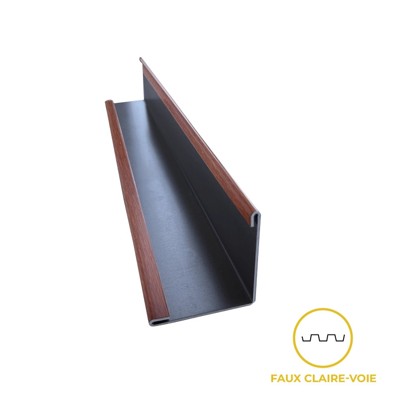 Profilé de finition 2 plis écrasés - pour bardage faux claire voie - CD28 Profilé de finition 2 plis écrasés - pour bardage faux claire voie - CD28