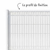 Clôture rigide avec lames d'occultation et profil de finition alu Blanc RAL 9010 Clôture rigide avec lames d'occultation et profil de finition alu Blanc RAL 9010